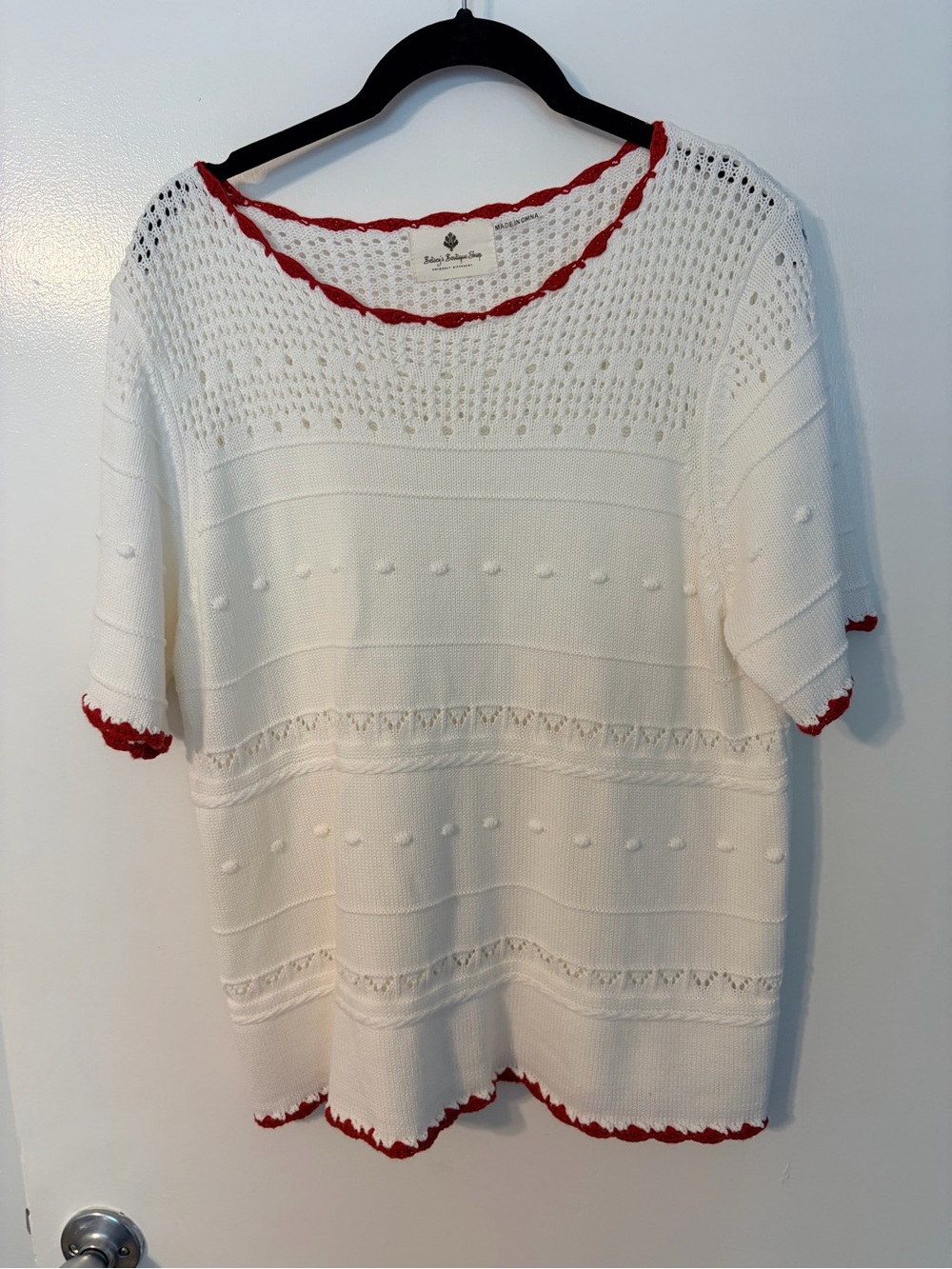 Betsey’s Boutique Shop XL White Red Crochet Knit Cotton Blend Top